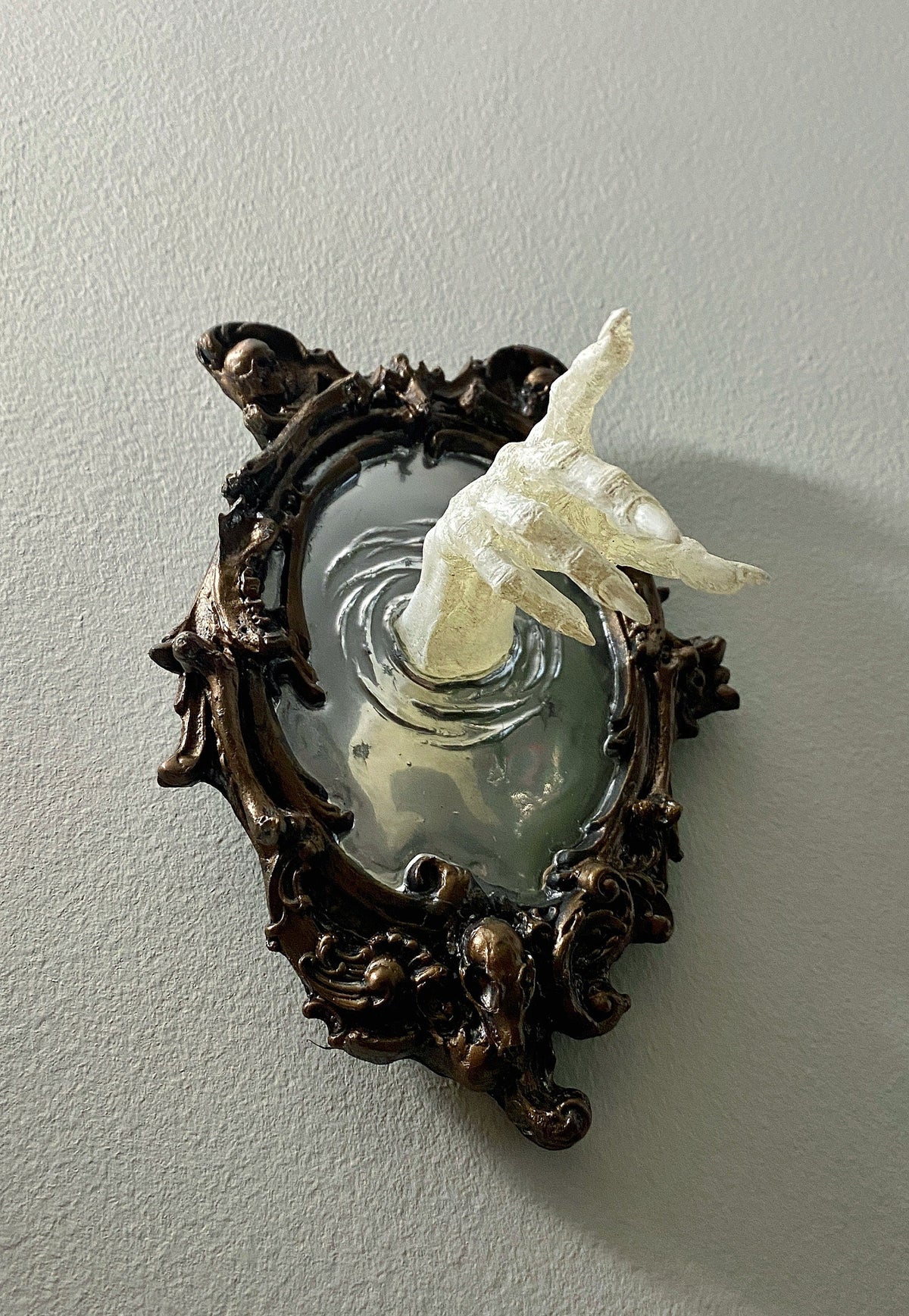 Spectral Hand Wall Plaque, White Version, Resin | Victorian Gothic Haunted Wall Art |Ghost Hand Gift for Halloween, Spooky Home Decor