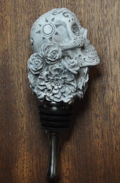 Dia de los Muertos Winestopper, Hand Painted Resin | Gothic Skull Barware, Day of Dead Bottle Stopper |Fantasy Gothic Wine and Barware Gift