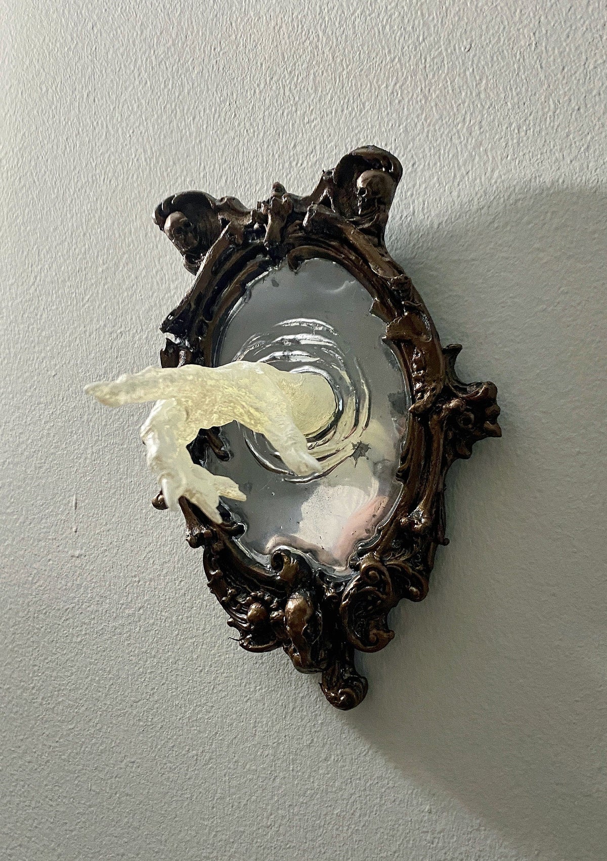 Spectral Hand Wall Plaque, White Version, Resin | Victorian Gothic Haunted Wall Art |Ghost Hand Gift for Halloween, Spooky Home Decor